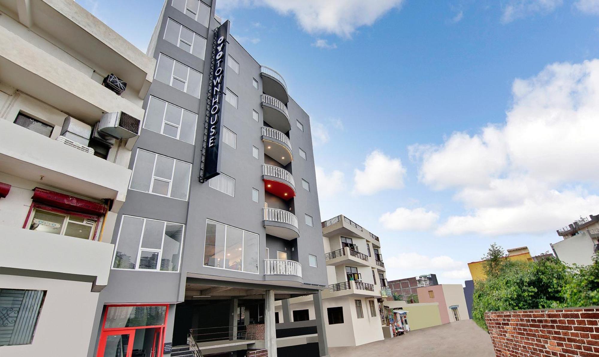 Fabhotel Royale 49 诺伊达 外观 照片