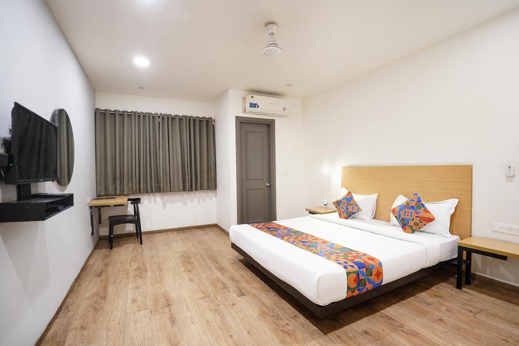 Fabhotel Royale 49 诺伊达 外观 照片